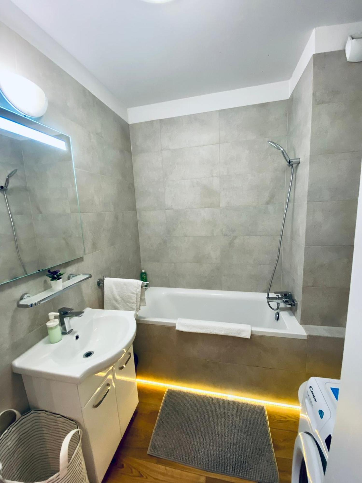 Apartament, Free Parking, Blisko Rynek-Dworzec Pkp-Pks, Sklepy Wroclaw Exterior photo