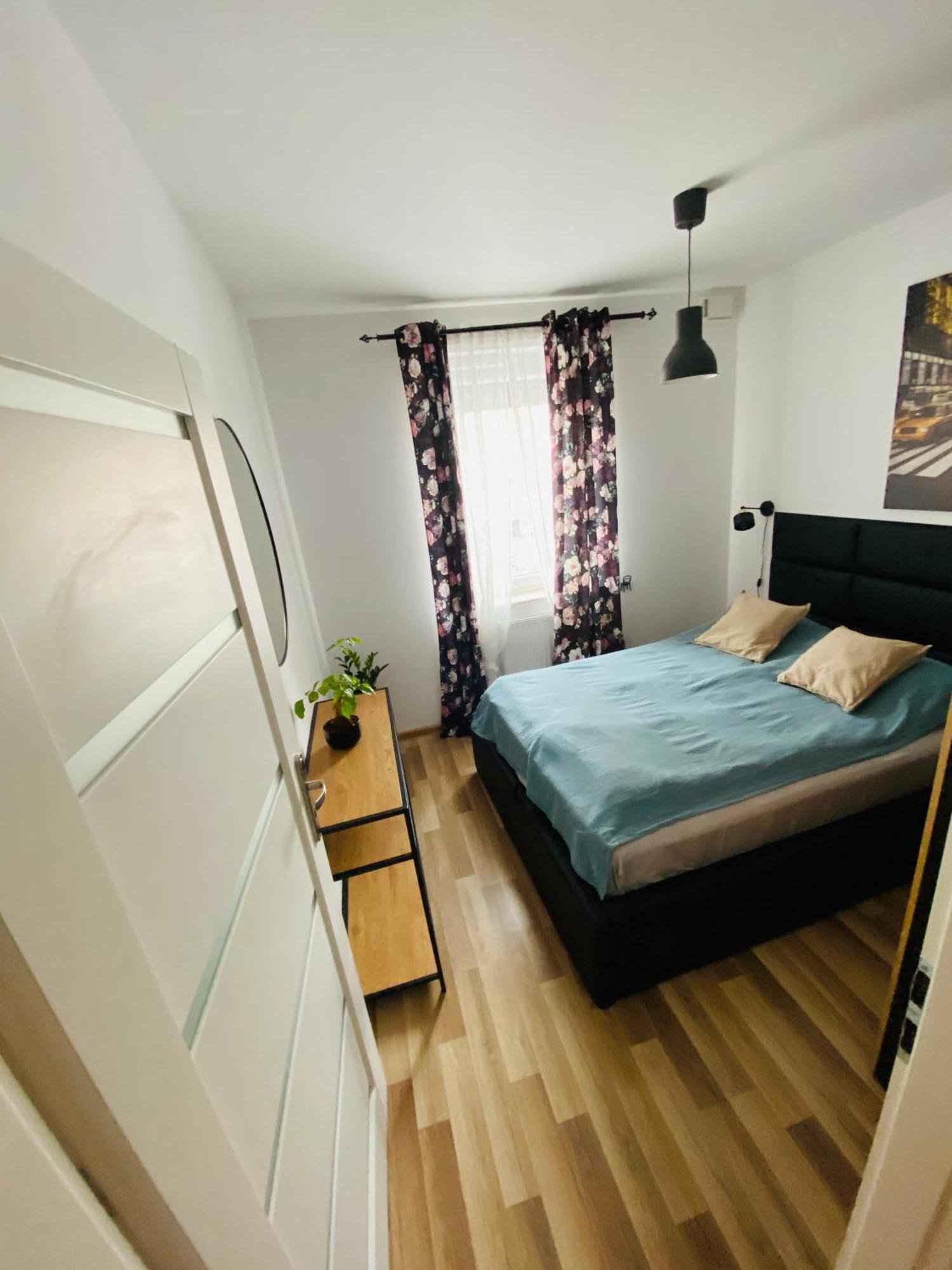 Apartament, Free Parking, Blisko Rynek-Dworzec Pkp-Pks, Sklepy Wroclaw Exterior photo